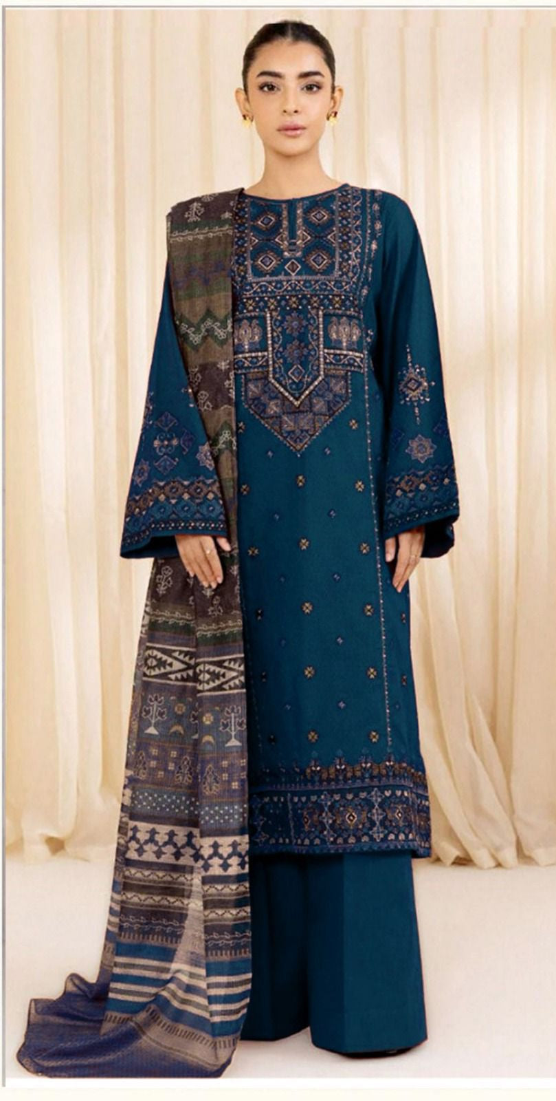 Embroidered three-piece outfit by Kayseria